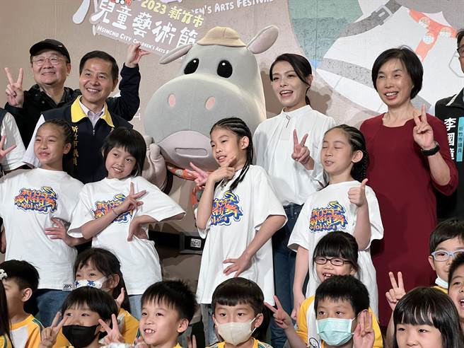 今记者会由MIKI儿童街舞工作室，带来儿艺节主题曲ZOOM！ZOOM！新竹舞蹈表演，并由最受欢迎的河马乐乐担任活动大使。（王惠慧摄）