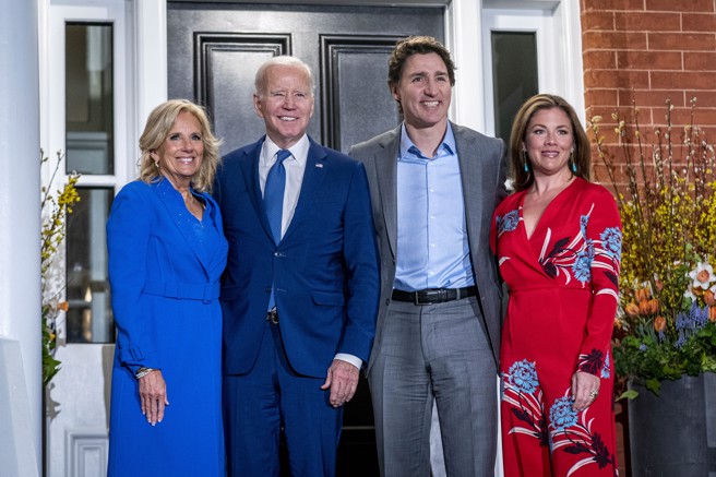 美國總統拜登和加拿大總理杜魯道明天將在渥太華（Ottawa）正式會面，討論修訂「安全第三國協議」（Safe Third Country Agreement, STCA）。(圖/美聯社)