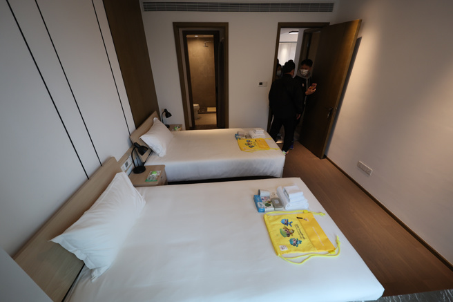 杭州亚运选手村双人房房型。（中华奥会提供）