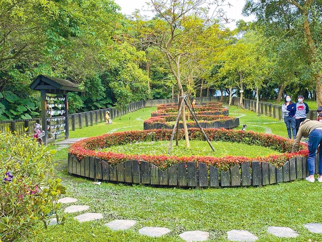 近年树葬、花葬、海葬盛行，廖大乙表示，可家族相约踏青当成扫墓。（资料照片）