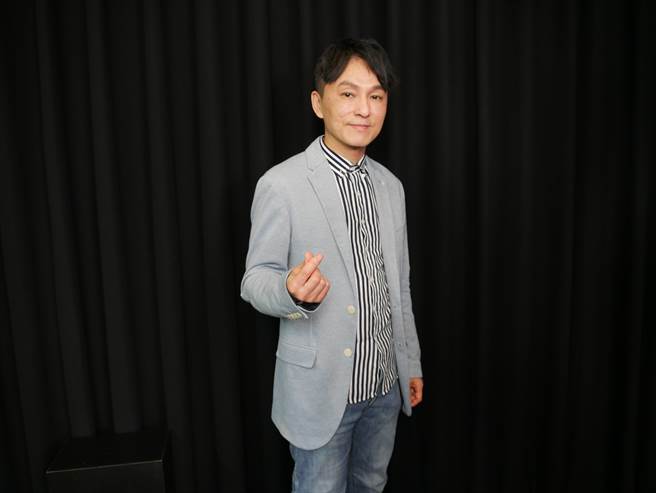 资深媒体人兼名嘴狄志为节目上评论BLACKPINK公关票事件。（Up直播提供）