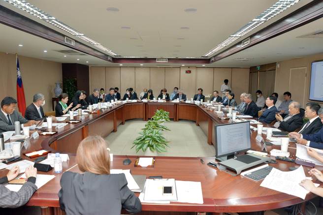 电电公会拜会经济部(图／电电公会提供)