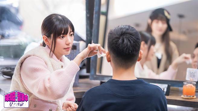 郭雪芙担任小帮手，机灵表现大受称讚。（TVBS提供）