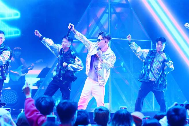 萧秉治将于5月6日在高雄流行音乐中心举办「Project X」演唱会。（相信音乐提供）