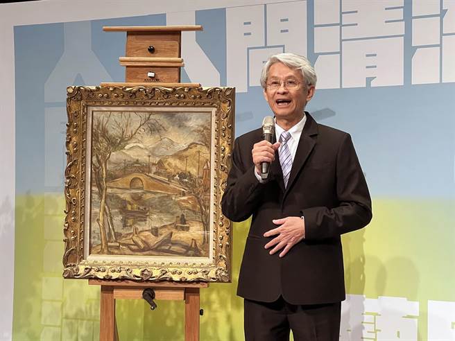 陳澄波的孫子陳立栢將〈清流〉捐贈給台南市美術館。（洪榮志攝）