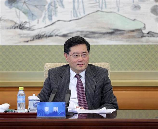 秦刚会见美国友好团体、工商人士 吁中美合作共赢。（大陆外交部）