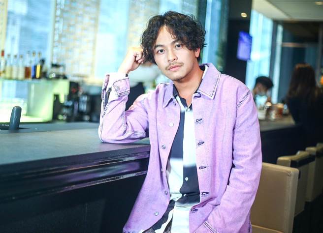 杨铭威自认酒品不错。（粘耿豪摄）