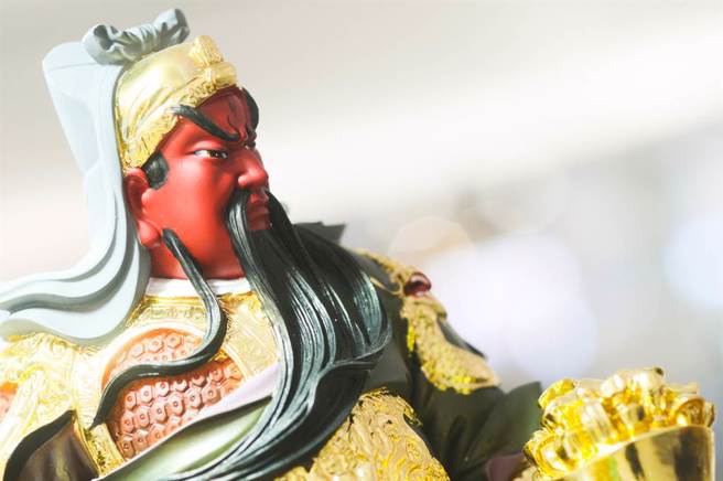 关羽加入刘备阵营之前其实是卖枣子的，之所以后来武艺大增，成为蜀汉大将，背后跟3大因素有关。（示意图／达志影像）