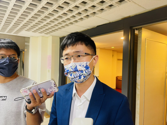 台北市议员侯汉廷。（资料照／张颖齐摄）