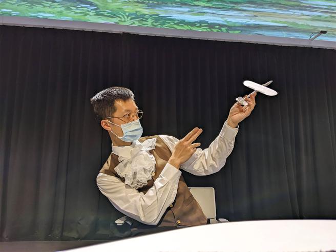 SOGO忠孝館於4月1日在5F ThanQ Club現場演示科學的力量。（SOGO提供）