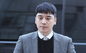 BIGBANG前團員勝利帶正妹現蹤香港 網友求合照遭拒絕