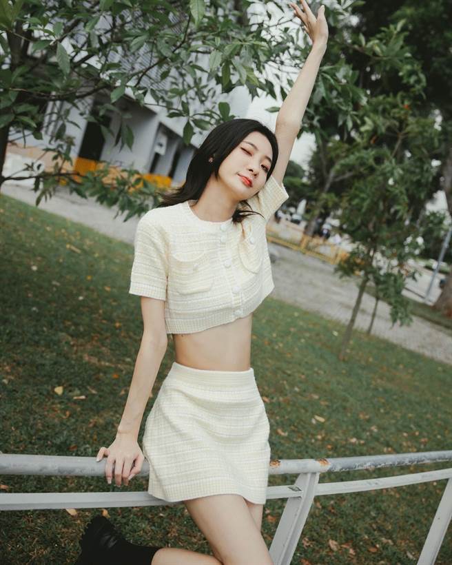 陈华到新加坡开唱并拍摄新歌MV。（鲔鱼肚影音提供）