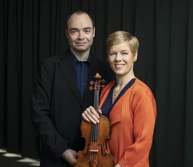 德国小提琴家佛丝特将再次来台，和她的黄金搭檔钢琴家梅尼可夫为台湾观眾献演三首贝多芬经典小提琴奏鸣曲。（鹏博艺术提供）