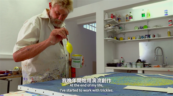 喬·伯勒（Joe Boehler）以滴流創作，說著藝術題材的廣泛與包容。（主辦單位提供）