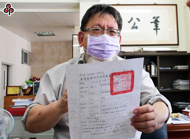 律师张静前年处理一件民事诉讼时，被张姓女人当眾辱骂「走后门打赢官司」，张静提起自诉后，台北地方法院依诽谤罪将张女判处拘役20天，可易科罚金（张静。本报资料照片）