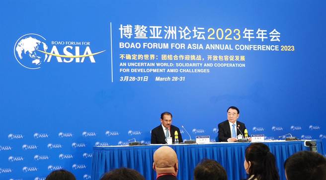 博鳌亚洲论坛28日开跑，秘书长李保东表示，今年包含新加坡总理李显龙等人将会出席。（吴泓勋摄）