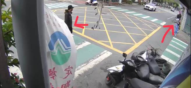 彰化县近日各大补习班、学校脸书、LINE群组疯传，秀水乡疑有「帽T男」尾随国小女学童事件。(民眾提供／吴建辉彰化传真)