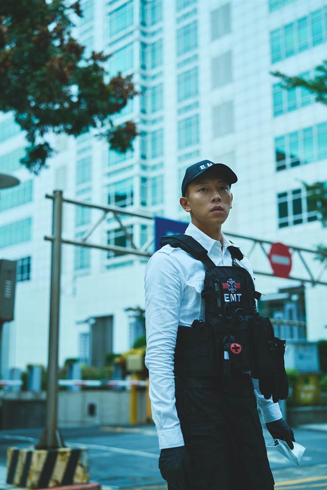 瘦子首部主演的电影《速命道》将于4月上映。(宽鱼国际提供)