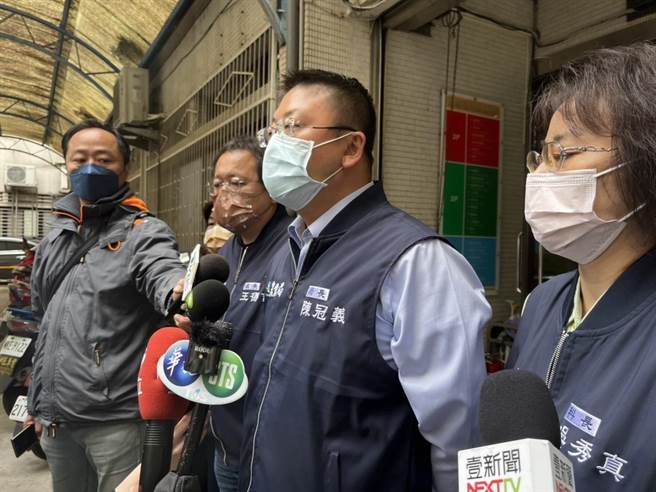 桃園市農業局長陳冠義表示，獵人的說詞需要經過檢警比對、調查，市府全力配合檢警偵辦。（陳夢茹攝）