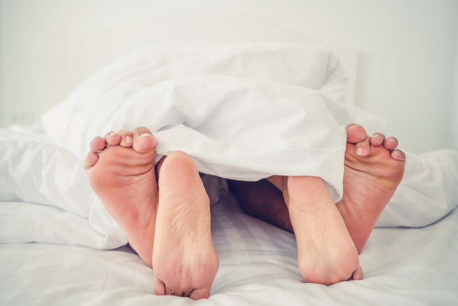 生肖蛇、生肖羊、生肖猴、天蝎座、金牛座、牡羊座在感情中容易偷吃。（示意图／Shutterstock）