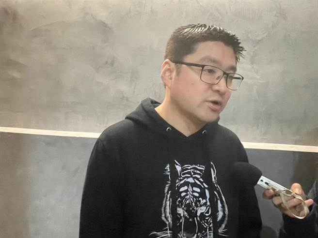 台北市议员徐弘庭呼吁党中央尽快完成徵召。（刘彦宜摄）