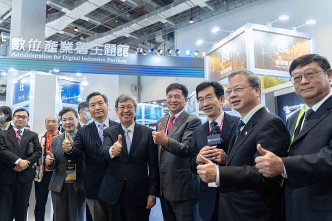 「2023年智慧城市展」今（28）日于南港展览馆盛大开幕，行政院院长陈建仁出席开幕活动。（图／数位产业署）