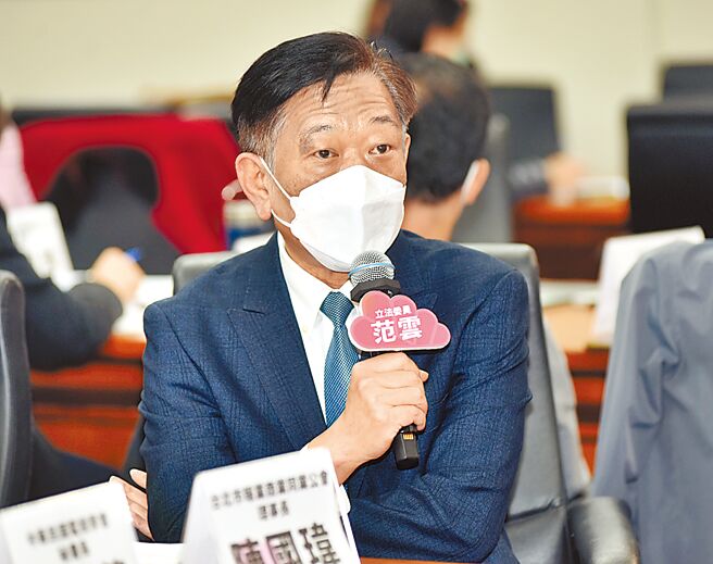 为解决数位广告收入几乎遭跨国数位平台垄断的不公平现象，数位部与相关部会召集新闻业与数位平台进行对话会议。图为台北市报业商业同业公会理事长陈国玮。（本报资料照片）