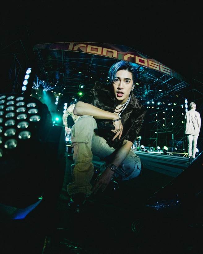 娄峻硕首次海外巡演开唱，向粉丝喊话买票支持。（KKTIX提供）