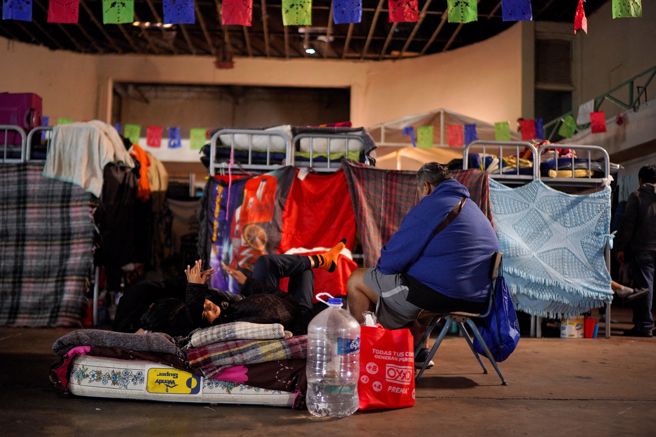 墨西哥收留许多中南美洲难民，这些人在当地的生活处境十分艰难。（图／路透）