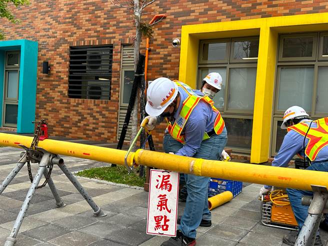 后续也演练震灾造成瓦斯管线破损的抢修情况。（林口区公所提供）