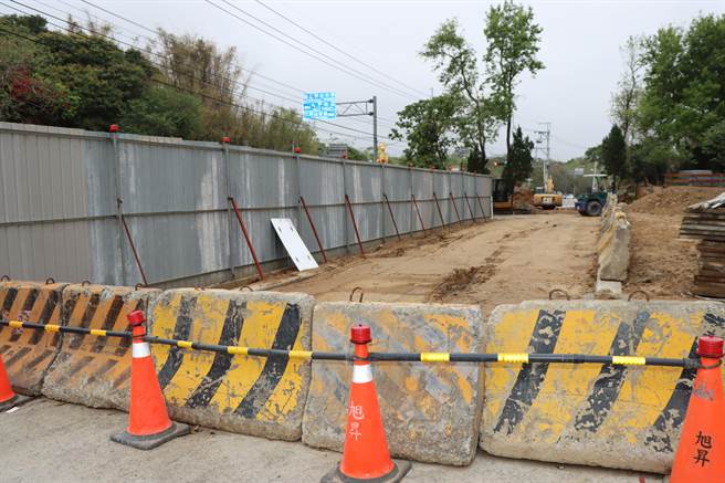 联合大学展开二坪山校区周边护坡及绿美化工程，并将新辟道路，提高师生用路安全。（苗栗县政府提供／李京升苗栗传真）