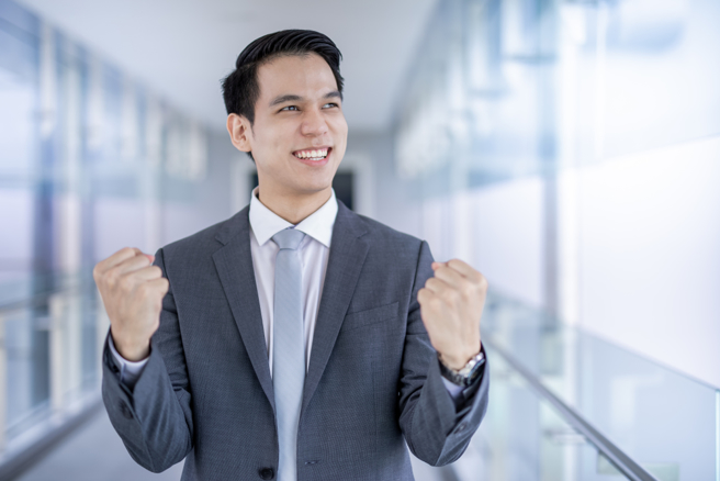 生肖羊、狗、猪、虎在2023年不仅事业运超旺，贵人也将会非常多。（示意图／Shutterstock）