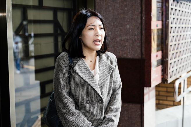 国民党台北市议员徐巧芯今表示，「赞助10台车，包车载独派成员前往桃园机场迎接马前总统」。（郭吉铨摄）