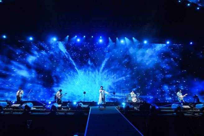 五月天今晚在高雄世运主场馆举办「诺亚方舟10周年进化復刻限定版演唱会」。（相信音乐提供）