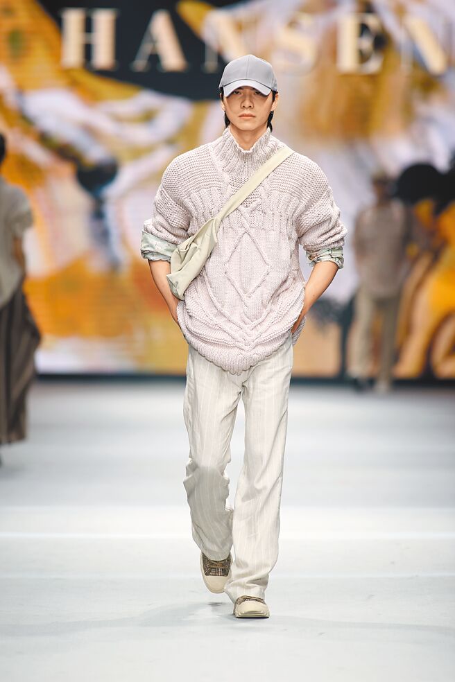 HANSEN将许多日治时期的元素以现代手法呈现，全系列的实穿性、搭配性很高。（臺北时装周提供）