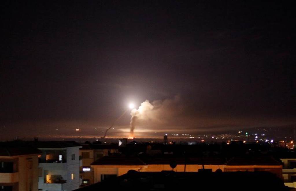 色列从其占领的叙利亚戈兰高地方向，向大马士革附近地区发射了「多枚飞弹」。（路透社）(photo:ChinaTimes)