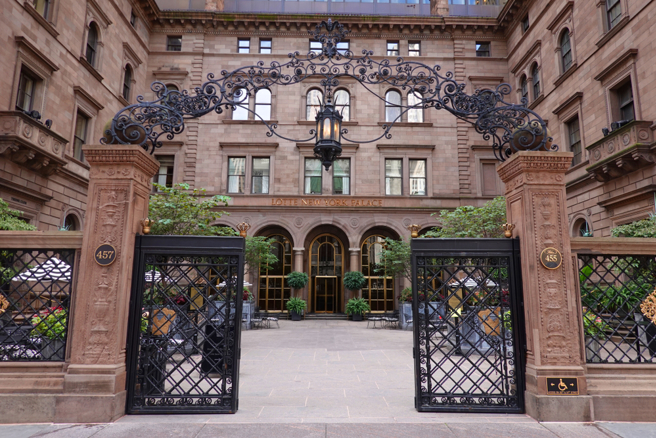 蔡總統過境紐約抵下榻飯店。圖為蔡總統下榻的曼哈頓中城樂天紐約皇宮飯店（Lotte New York Palace）(資料照/達志影像)