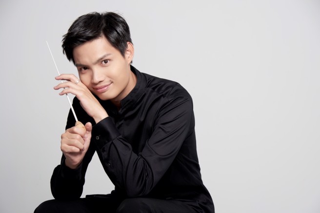 「摇摆国乐」音乐会将于4月8日（六）晚上7时30分在臺北市中山堂中正厅举行，由臺北市立国乐团首席指挥张宇安领军。(图／臺北市立国乐团提供)