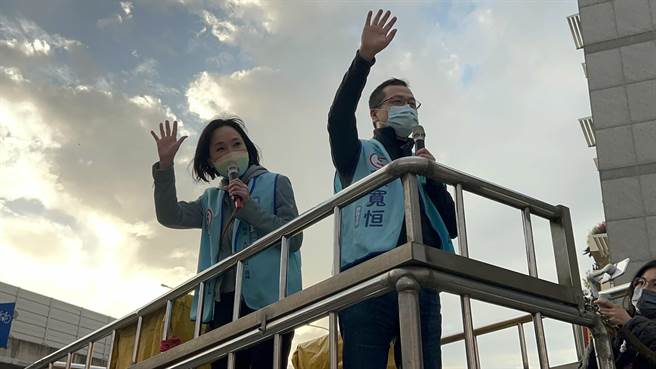 国民党智库执行长柯志恩（左）今（30）日也声援顏宽恒，更怒轰是政治操作，这个时机点怎可能有逃亡的嫌疑？（柯宗纬翻摄）