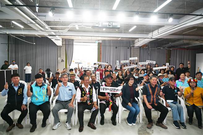 台东县原住民部落大学今天举行开学仪式。（台东县政府提供）