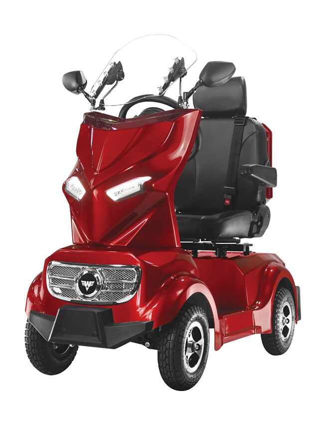 上田电能耗费巨资採台湾开发生产的金钢电动代步车正式量产上市，该车为累积20年销售回馈修正，并针对客户需求改善安全性与使用便利性等新开发的豪华电动代步车。图／上田电能提供