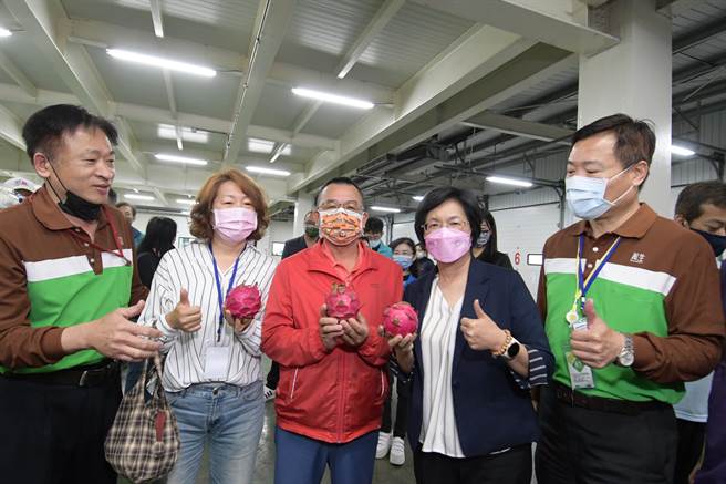 王惠美說，這2年疫情嚴峻百業蕭條，但彰化農產出口外銷仍逆勢成長，前年外銷總量達3318公噸，去年也有3344公噸。（彰化縣政府提供／吳建輝彰化傳真）