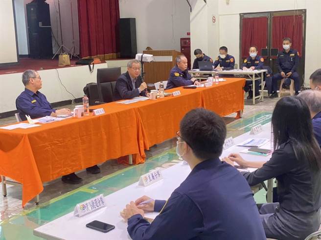 新北市警察局长廖训诚主持交通工作会报。（新北市交通警察大队提供）