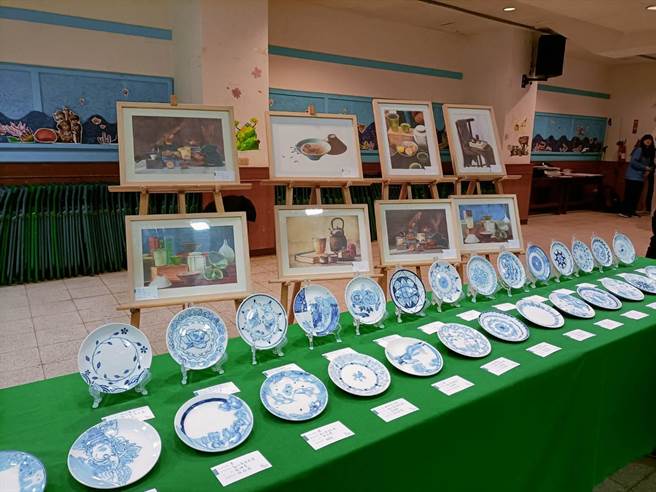 台中市力推双语化技职教育，31日在大甲高中举行成果发表会。（陈淑娥摄）