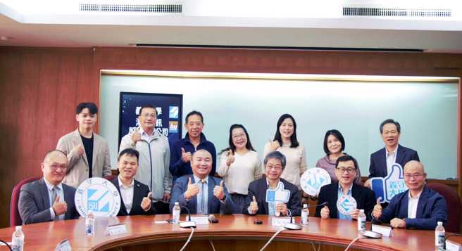 鴻越資訊捐贈65套ERP軟體，並支援專業顧問業師群分享業界資源，提升義大學生ERP系統（企業資源規劃）知識。(照片/義守大學提供)

