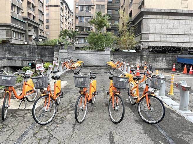 桃园市大溪区YouBike侨爱停车场站今启用，地方预估将造福上班族与学生等通勤族。（陈治文提供／蔡明亘桃园传真）