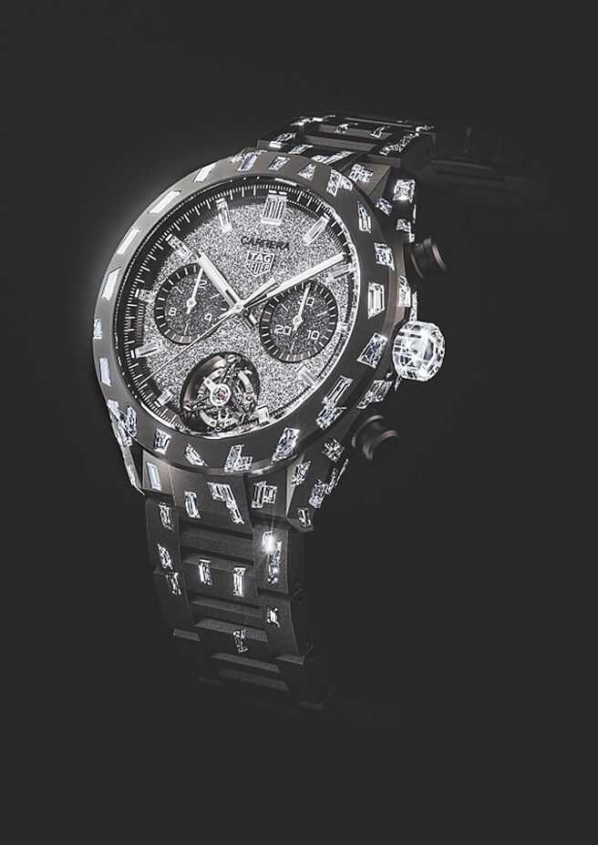 泰格豪雅将实验室培育钻石镶嵌在腕表上，1683万元。（Tag Heuer提供）