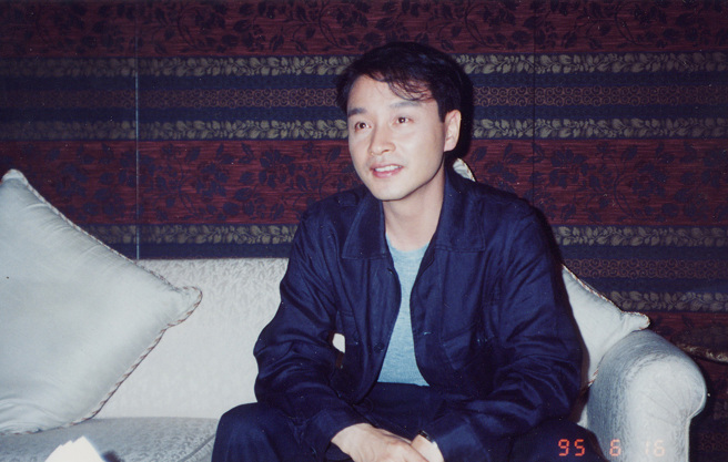 忠实粉丝透露曾有狂粉偷偷潜入张国荣的卧室。（图／中时资料照）