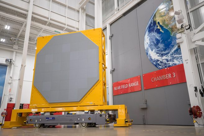 雷神公司的SPY-6将成为未来美国海军的主要舰用雷达。(图/雷神公司)