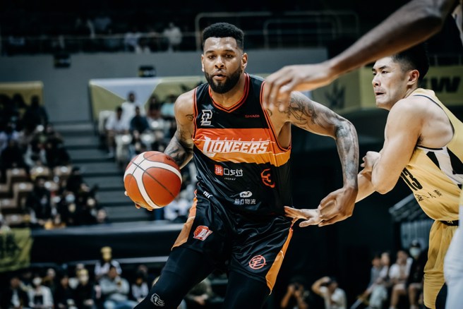 攻城狮洋将太乐今天交出40分、14篮板的亮眼数据。(攻城狮提供)